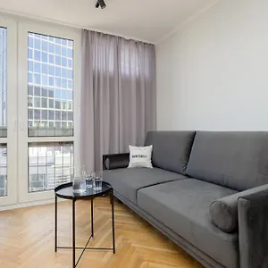  Apartament In The Heart Of By Rent Like Polska